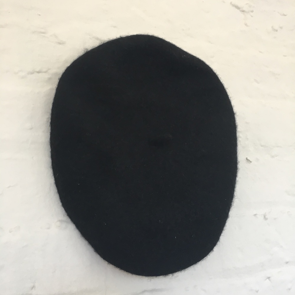 Classic wool beret